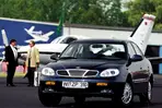 Especificaciones de coches y el consumo de combustible para Daewoo Leganza